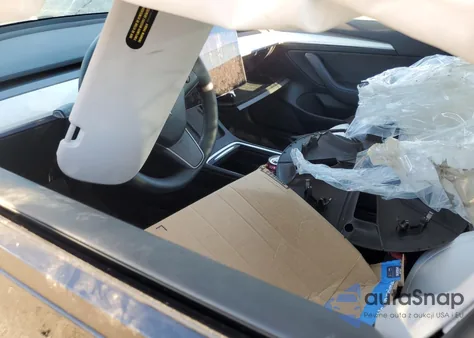 2021 Tesla Model 3 из США, поврежденный, VIN 5YJ3E1EB1MF054672